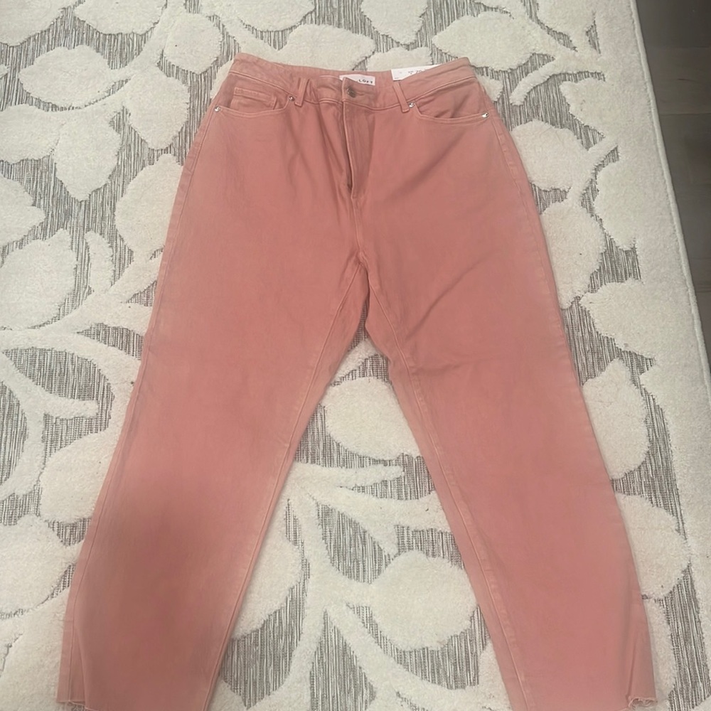 Ann Taylor cropped jean. NWT